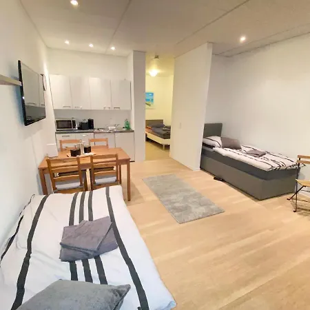Апартаменты Worker Apartment Goch - 3 Single Box-Spring Beds - Parking Гох