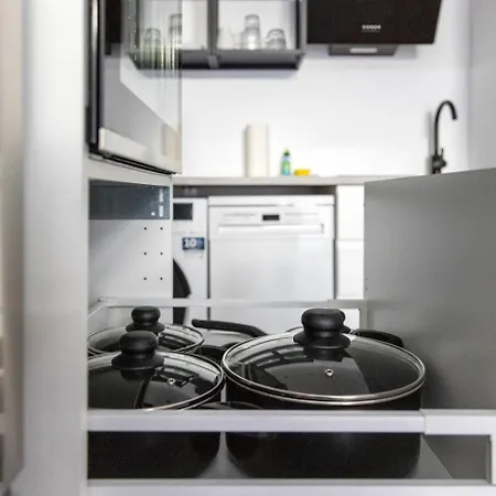 Апартаменты Worker Apartment Goch - 3 Single Box-Spring Beds - Parking