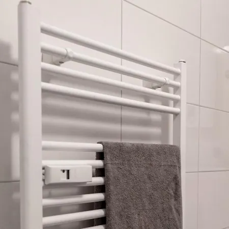 - 3 Einzelbetten - Stellplatz - Netflix *