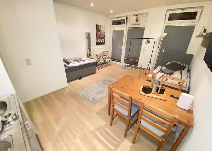 - 3 Einzelbetten - Stellplatz - Netflix